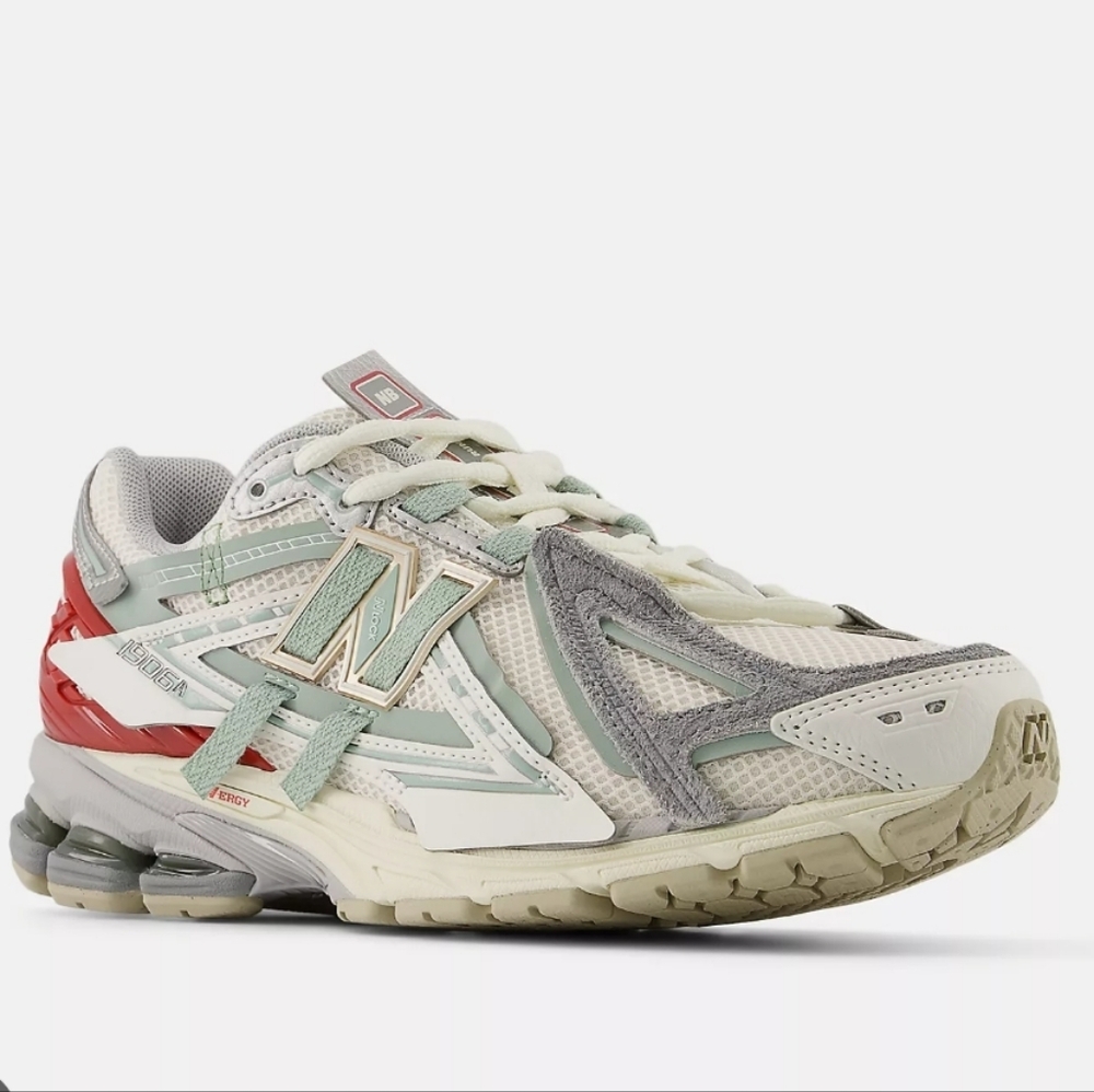 New Balance 1906A Sea Salt/Lone Star Gray Unisex Sneakers Size 9